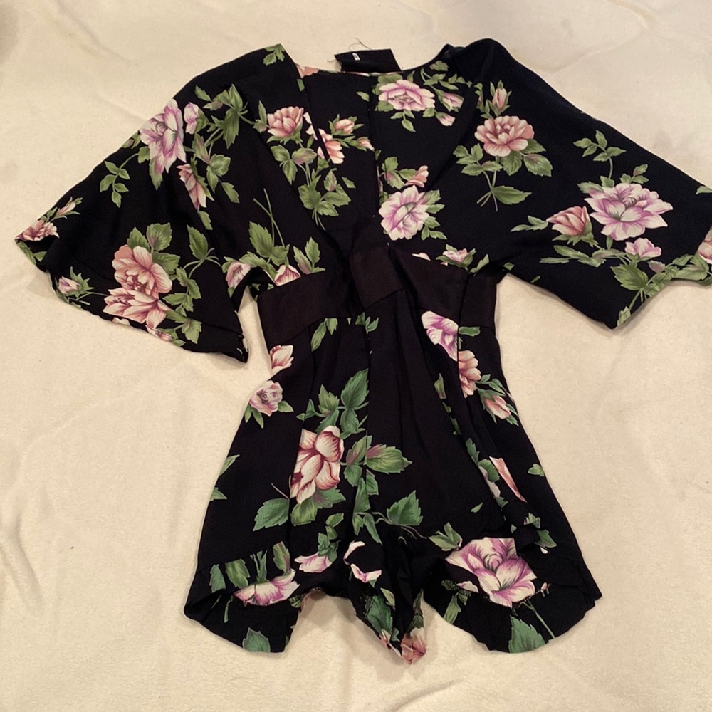 Blue life foral romper XS